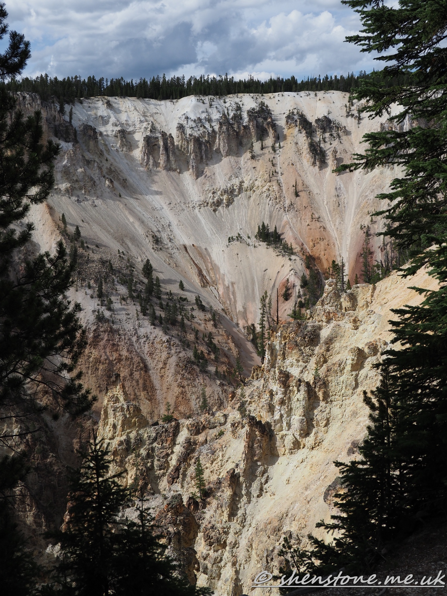 Grand Canyon of the Yellowstone, Yellowstone National Park, Wyoming, USA