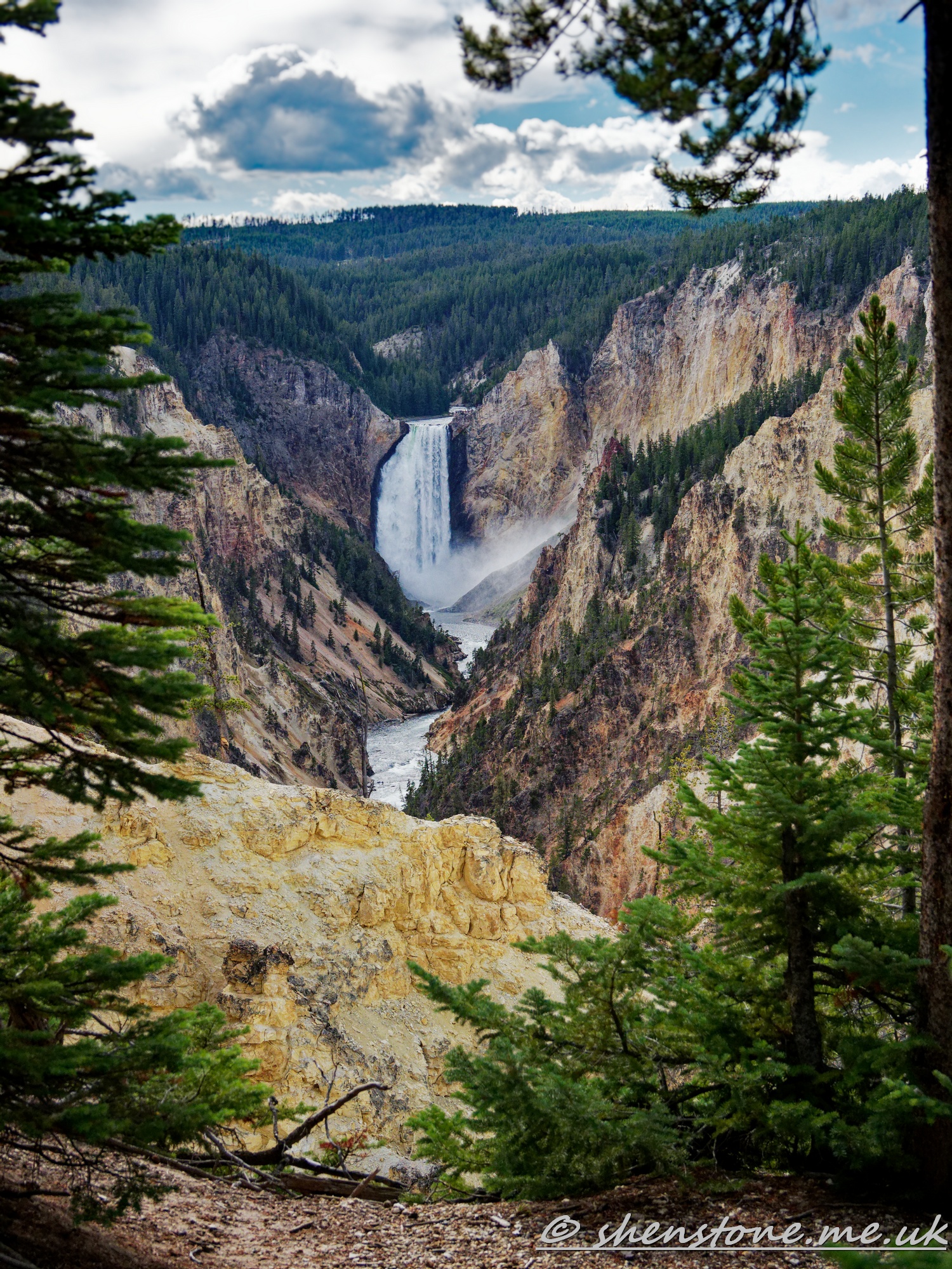 Grand Canyon of the Yellowstone, Yellowstone National Park, Wyoming, USA