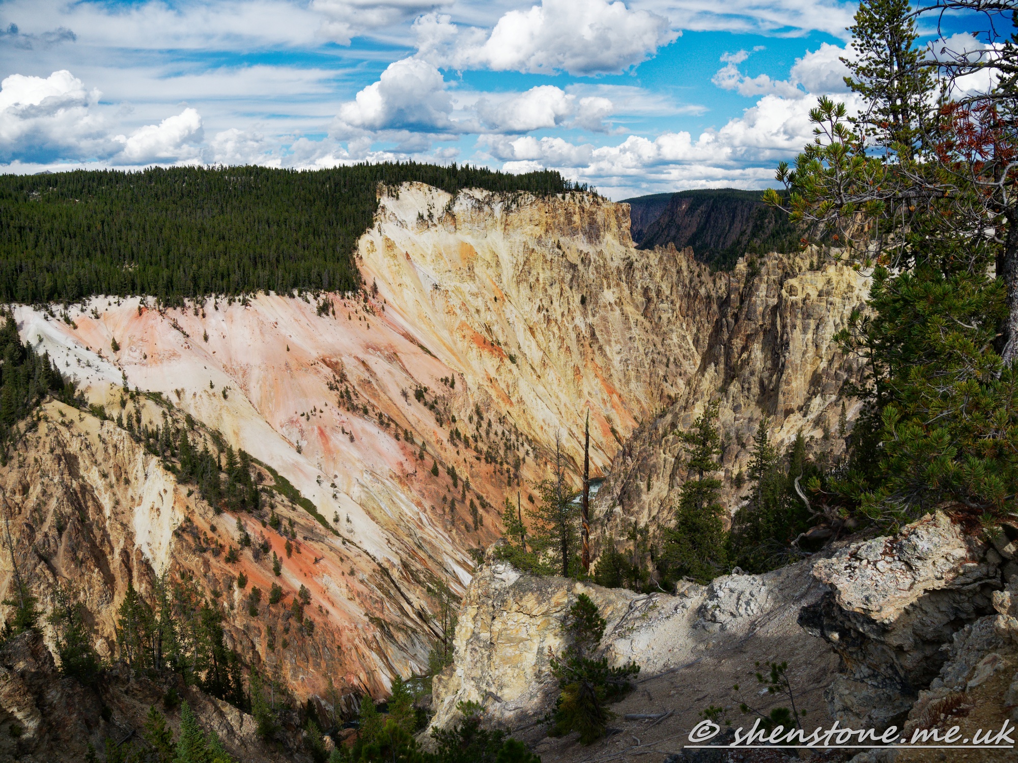 Grand Canyon of the Yellowstone, Yellowstone National Park, Wyoming, USA